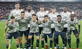 Real Madrids Spieler tragen Sondertrikots, um Genesungswünsche zu übermitteln