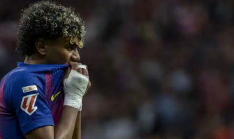 Yamal verliert nach dem Spiel die Fassung