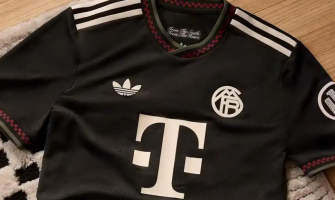Bayern München präsentiert neues Ausweichtrikot für die neue Saison