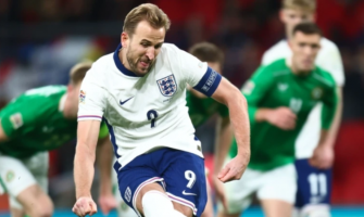 Kane überholt Müller