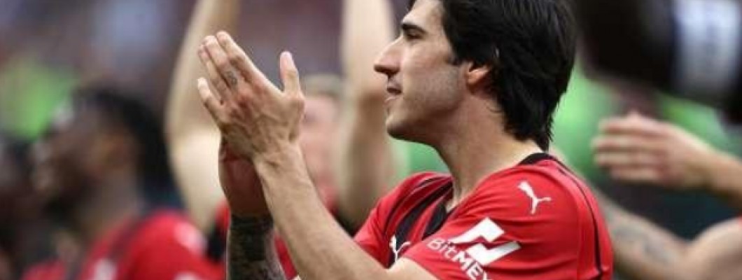 Mailands Vorverkauf für das neue Trikot ist heiß Mailands Vorverkauf für das neue Trikot ist heiß