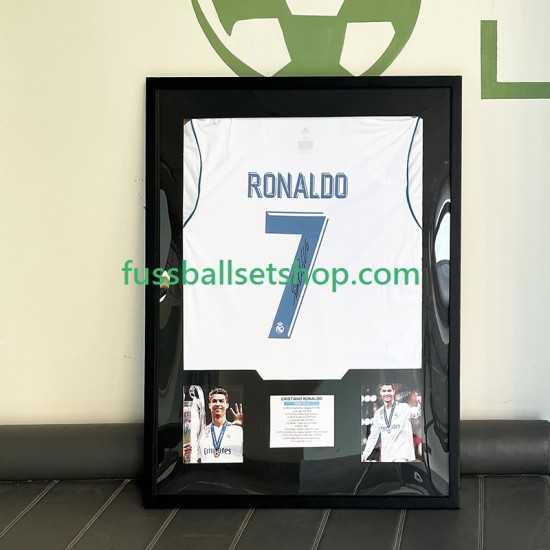 Real Madrid Cristiano Ronaldo Nr. 7 Retro Heimtrikot 2017 Gerahmtes Fußballtrikot